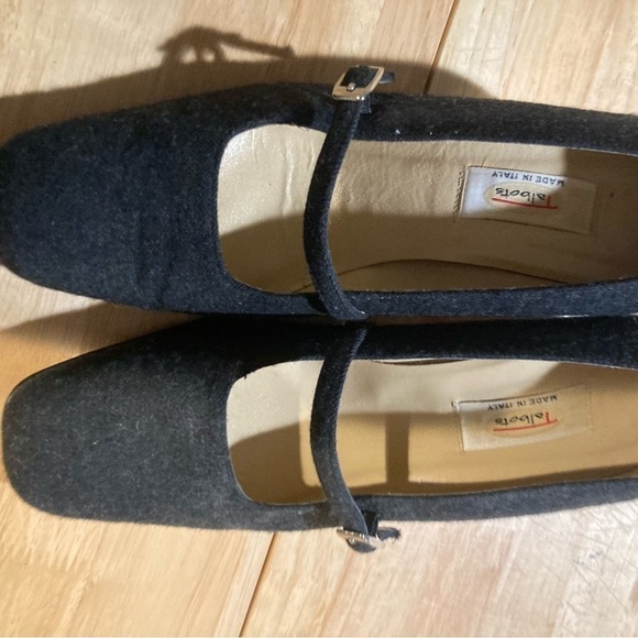 Talbots Mary Jane style shoes in size 8M. Dark grey/black color. EUC - Picture 9 of 10